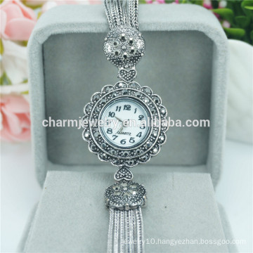 Hot Sale Luxury Fashion Beautiful Quartz Wrist Watch For Women B020